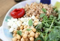 Μεσογειακή Σαλάτα Φάρο με Ρόκα και Ρεβίθια