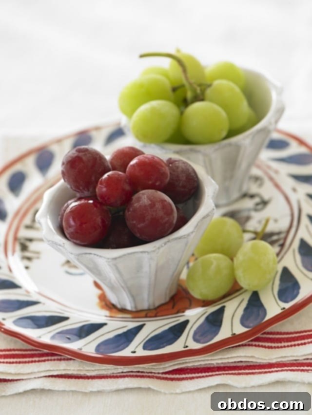 8 Τρόποι να αγαπήσετε τα σταφύλια - smoothies, σαλάτες, σνακ και πολλά άλλα!
