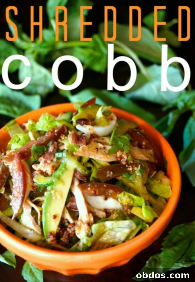 Συνταγή για σαλάτα Cobb με κοτόπουλο φιλέτο και βινεγκρέτ εσπεριδοειδών. Υγιεινές συνταγές με κοτόπουλο.