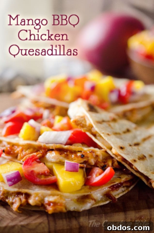 Συνταγή για Quesadillas με κοτόπουλο BBQ και μάνγκο. Υγιεινές συνταγές με κοτόπουλο φιλέτο.