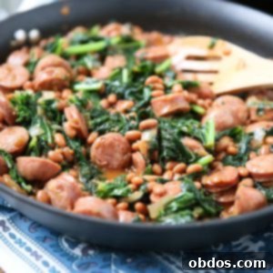 Εύκολο comfort food που θα λατρέψει η οικογένειά σας! Ψητά Φασόλια, Λουκάνικο & Λάχανο σε Τηγάνι - ετοιμάζεται γρήγορα, ιδανικό για πολυάσχολες καθημερινές! Συνταγή μέσω aggieskitchen.com