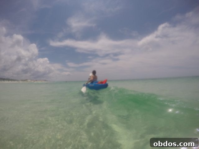 Blue Mountain Beach: Η εμπειρία του καγιάκ στα ήρεμα νερά της λίμνης