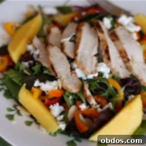 Καλοκαιρινή Σαλάτα με Κοτόπουλο Σχάρας και Μάνγκο