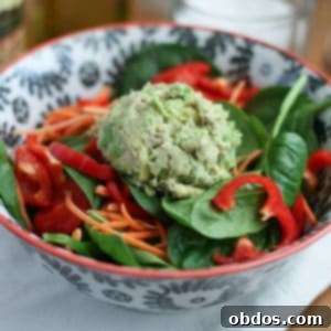 Σαλάτα με Αβοκάντο, Τόνο και Σπανάκι | AggiesKitchen.com